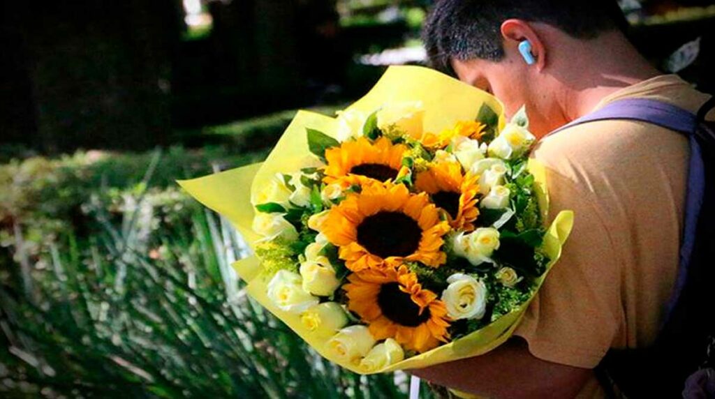 Por Qué Se Regalan Flores Amarillas El 21 De Marzo En Guatemala