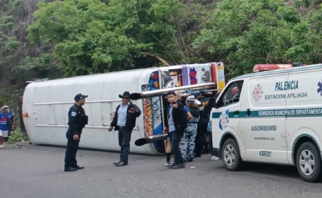 bus-extraurbano-vuelca-palencia-pasajeros-heridos