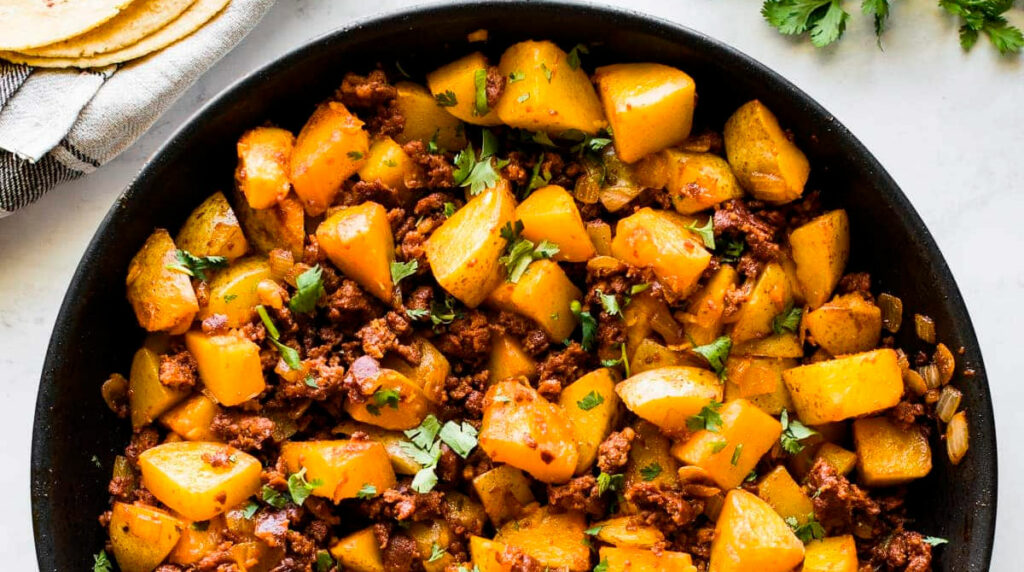 Receta de papas con chorizo y jalapeño