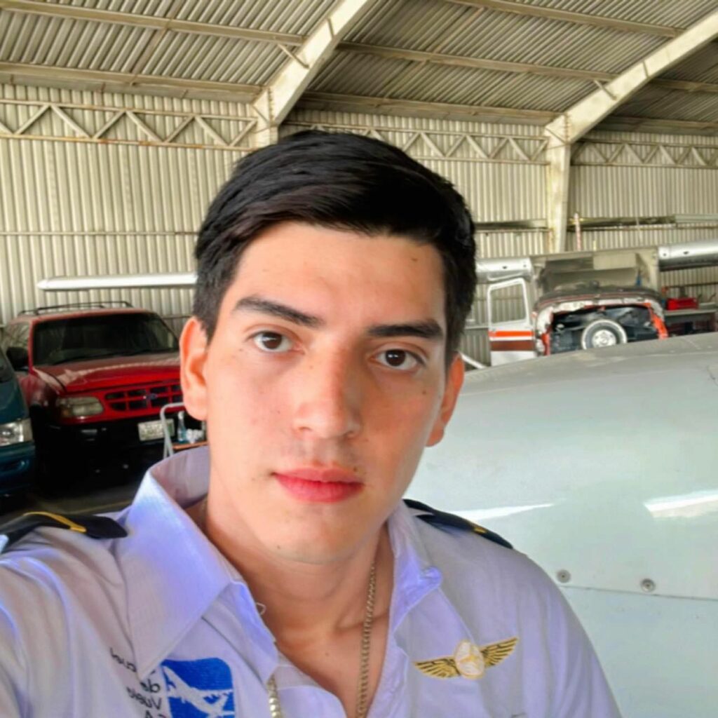 Con este video despiden a Fernando Méndez, una de las víctimas de avioneta accidentada   