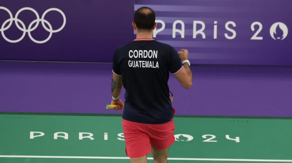 kevin-cordon-deja-paris-2024-lesion-badmintonista-guatemalteco
