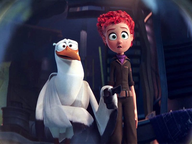 "Cigüeñas": El día que dejaron de entregar bebés