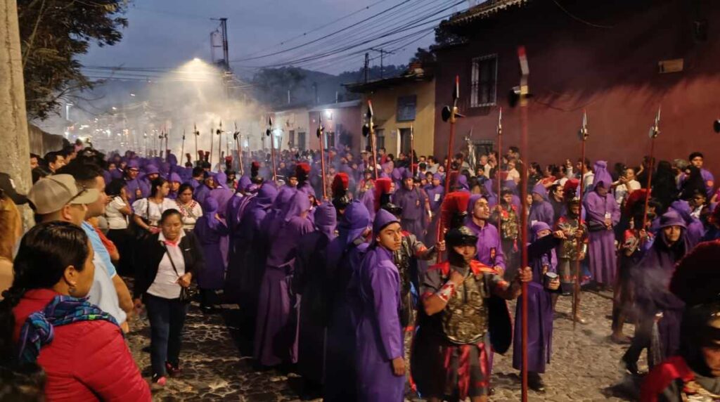 Cuarto Domingo de Cuaresma 2025 en Antigua Guatemala: recorrido procesional