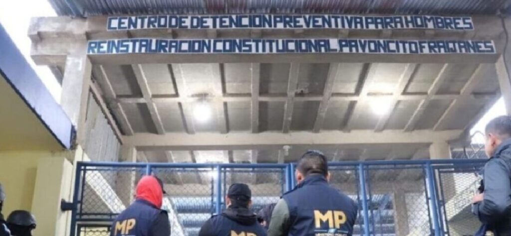 Cuatro reos fueron localizados sin vida en la cárcel Pavoncito