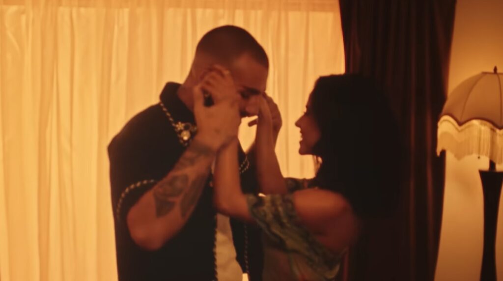 Así suena “Qué haces”, el nuevo tema tropical de Becky G y Manuel Turizo