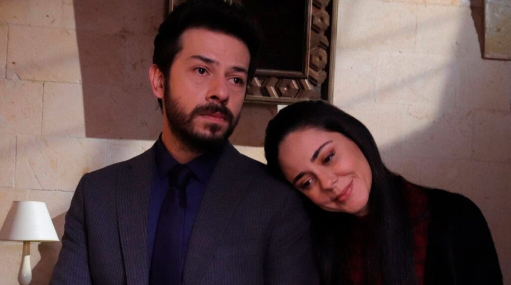 hercai-elif-renuncia-a-azat-ella-sabe-que-el-jamas-la-amara