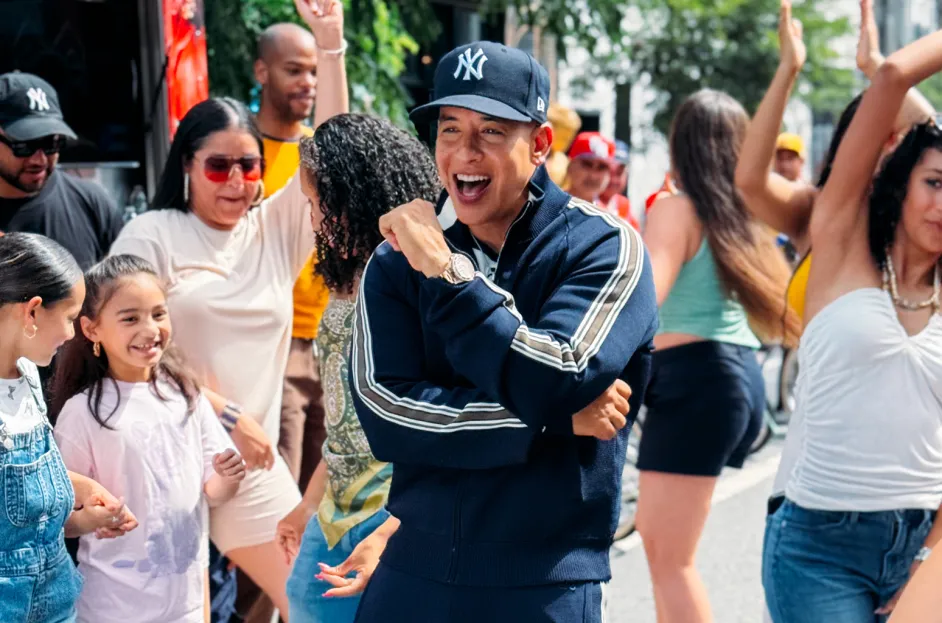 Así suena “Sonríele”, el nuevo tema cristiano de Daddy Yankee