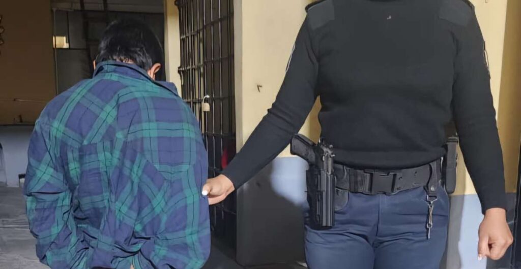madre-escandalo-via-publica